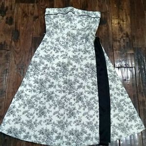 Strapless dress